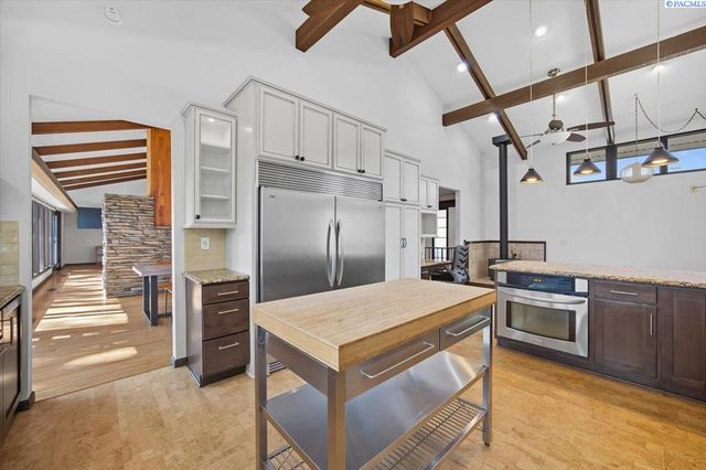 733 Snyder St, Richland, WA 99354