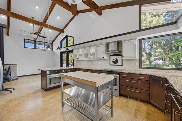 733 Snyder St, Richland, WA 99354