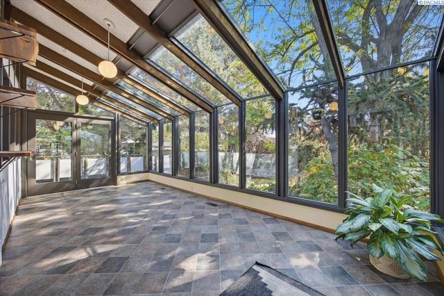 733 Snyder St, Richland, WA 99354