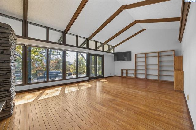 733 Snyder St, Richland, WA 99354