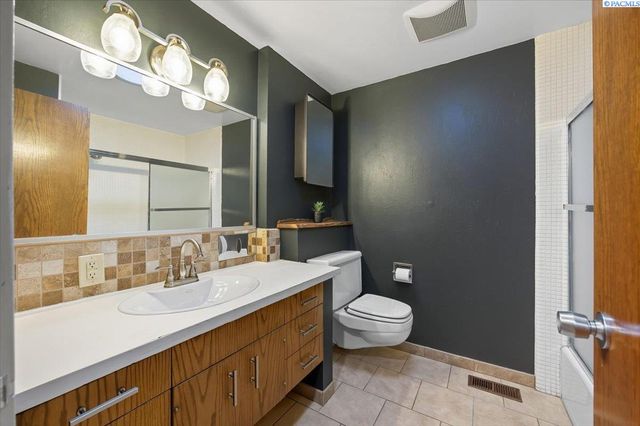 733 Snyder St, Richland, WA 99354