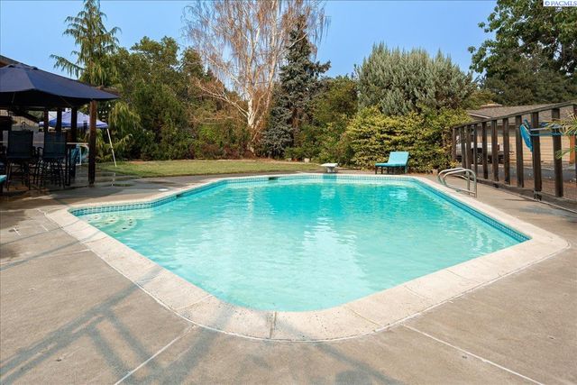 733 Snyder St, Richland, WA 99354