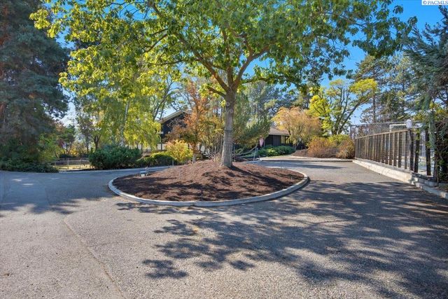 733 Snyder St, Richland, WA 99354