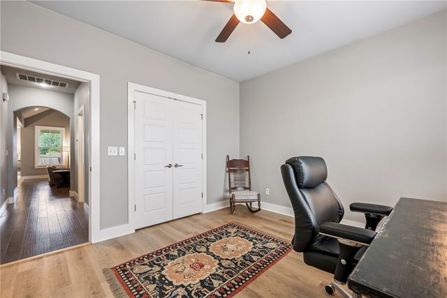 1147 Lyon Loop, Springdale, AR 72764