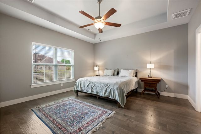 1147 Lyon Loop, Springdale, AR 72764