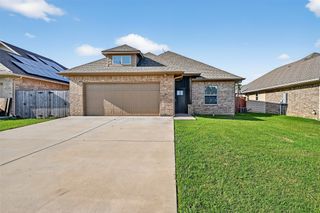 515 W Broad Street, Pilot Point, TX 76258