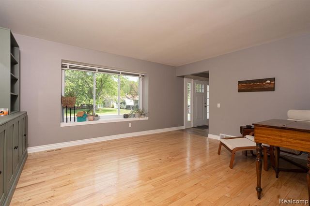 7152 Snow Apple Drive, Clarkston, MI 48346