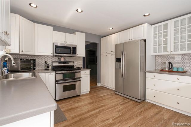 7152 Snow Apple Drive, Clarkston, MI 48346