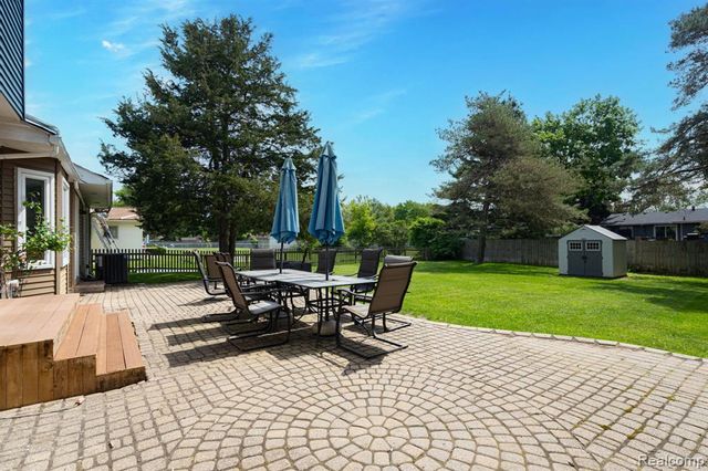 7152 Snow Apple Drive, Clarkston, MI 48346