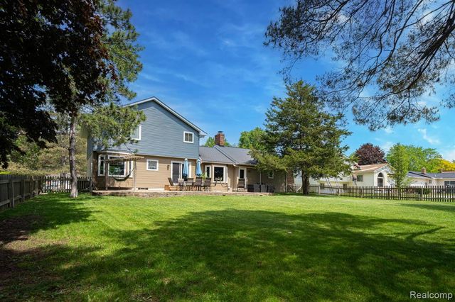 7152 Snow Apple Drive, Clarkston, MI 48346