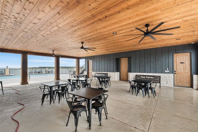 380 Harborside Terrace, Windom, TX 75492