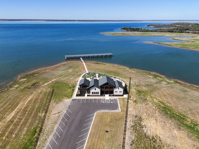 380 Harborside Terrace, Windom, TX 75492
