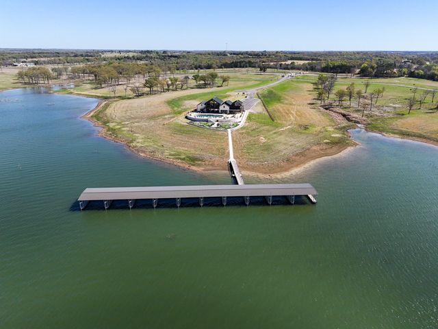 380 Harborside Terrace, Windom, TX 75492