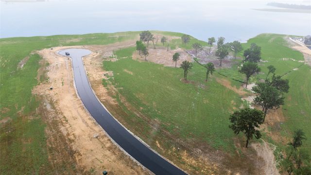 380 Harborside Terrace, Windom, TX 75492