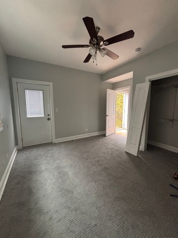 4933 S Prairie Avenue 3, Chicago, IL 60615