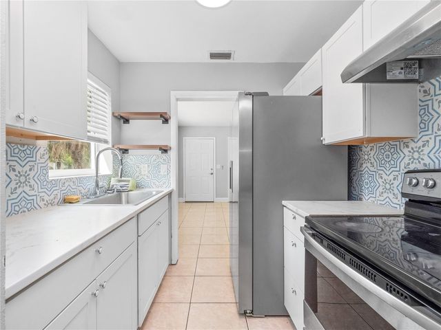 970 ROBERTS BOULEVARD, Deltona, FL 32725