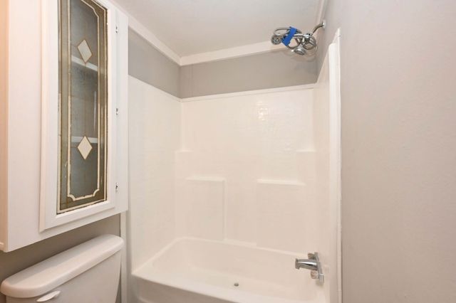 155 Breeder Rd, Portland, TN 37148