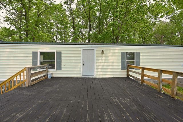 155 Breeder Rd, Portland, TN 37148