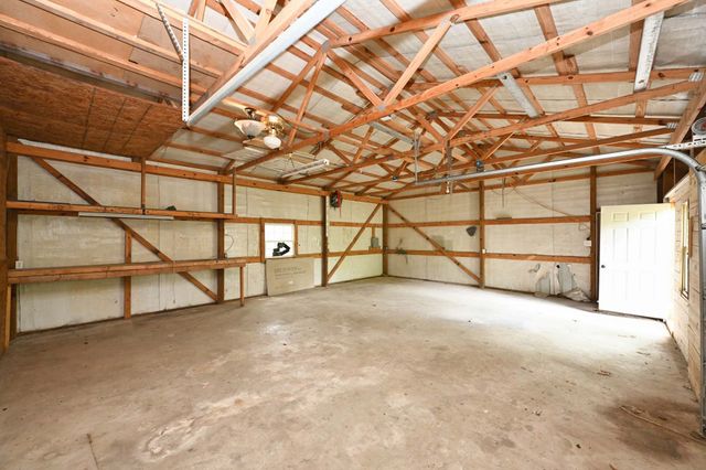 155 Breeder Rd, Portland, TN 37148