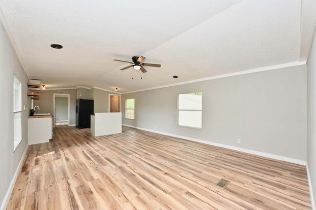155 Breeder Rd, Portland, TN 37148