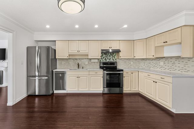 368 Plymouth Road, West Palm Beach, FL 33405