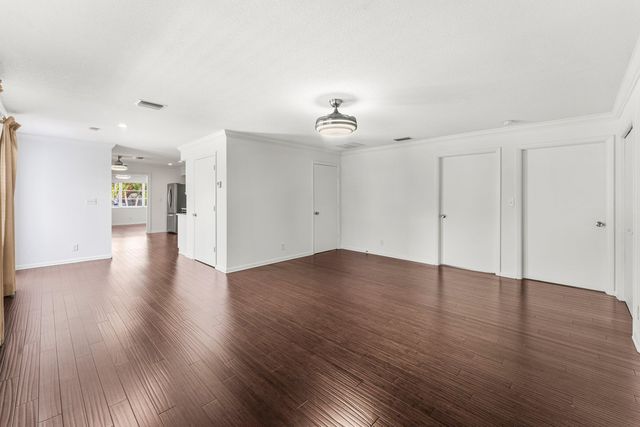 368 Plymouth Road, West Palm Beach, FL 33405