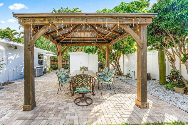 368 Plymouth Road, West Palm Beach, FL 33405