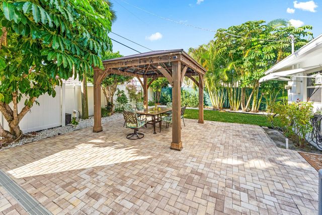 368 Plymouth Road, West Palm Beach, FL 33405