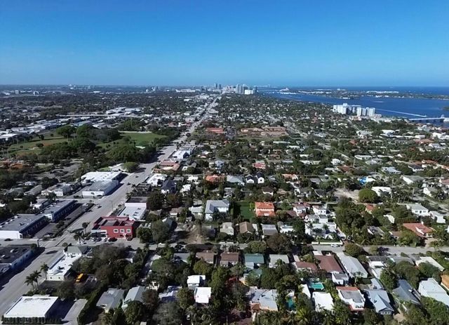 368 Plymouth Road, West Palm Beach, FL 33405