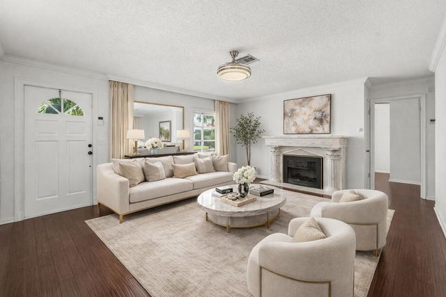 368 Plymouth Road, West Palm Beach, FL 33405