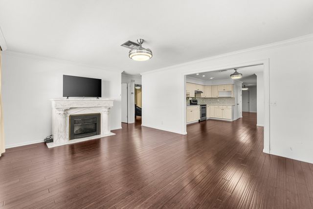 368 Plymouth Road, West Palm Beach, FL 33405