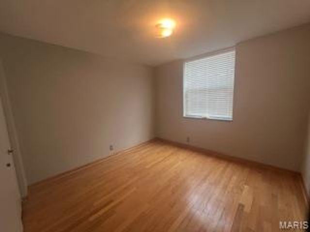 7571 Wellington Way 1A, St Louis, MO 63105