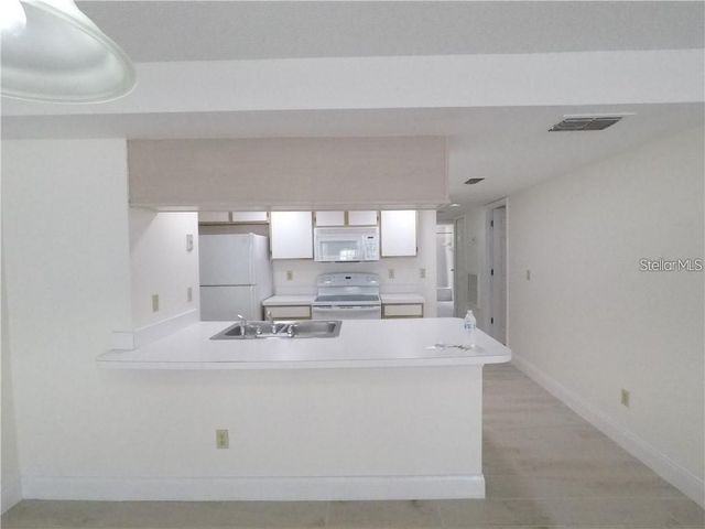 2010 ROYAL BAY BOULEVARD 113, Kissimmee, FL 34746