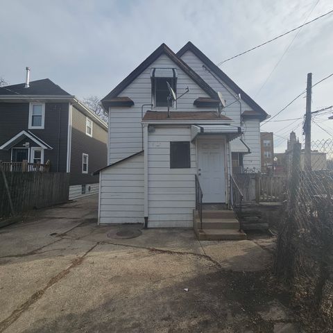 116 N Laramie Avenue, Chicago, IL 60644