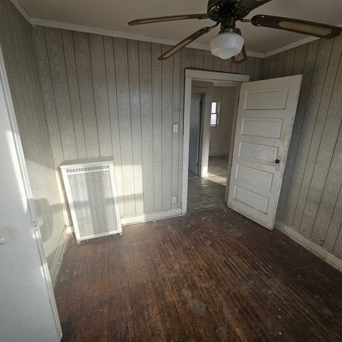 116 N Laramie Avenue, Chicago, IL 60644