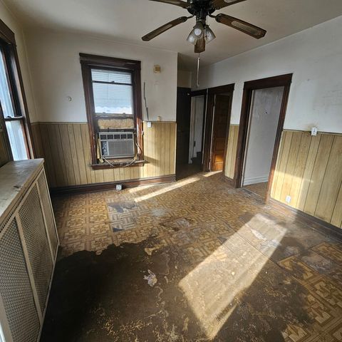 116 N Laramie Avenue, Chicago, IL 60644