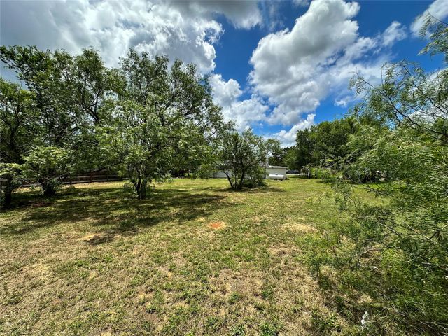 138 San Jacinto ST, Bastrop, TX 78602