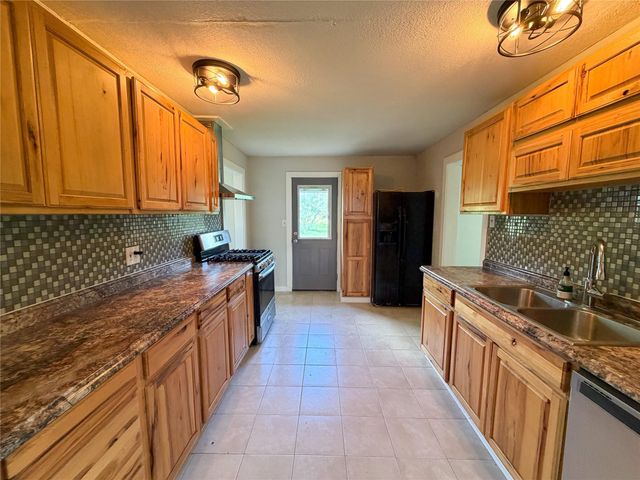 138 San Jacinto ST, Bastrop, TX 78602