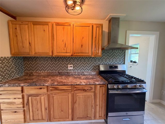 138 San Jacinto ST, Bastrop, TX 78602