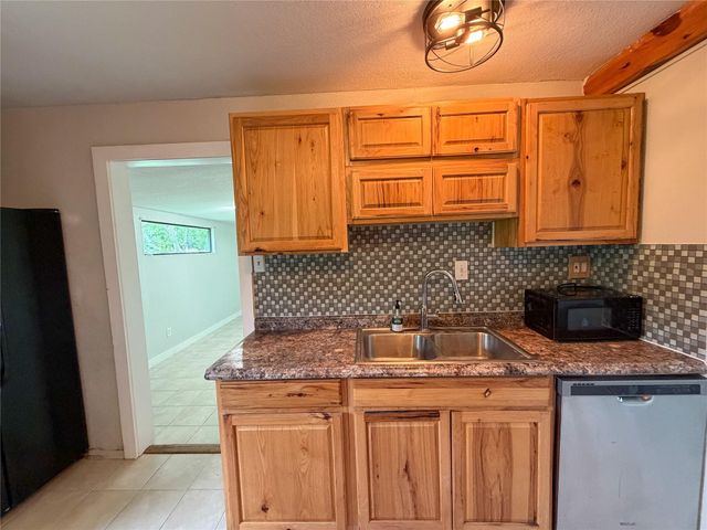 138 San Jacinto ST, Bastrop, TX 78602