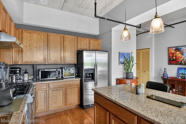 101 Curry Avenue 518, Royal Oak, MI 48067