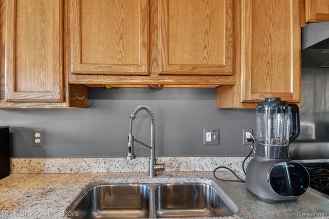 101 Curry Avenue 518, Royal Oak, MI 48067