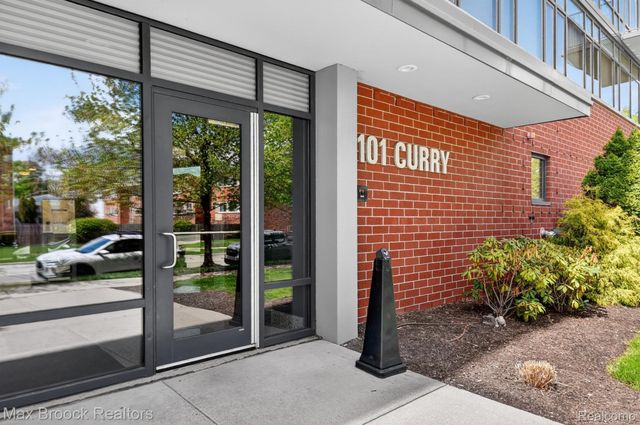 101 Curry Avenue 518, Royal Oak, MI 48067