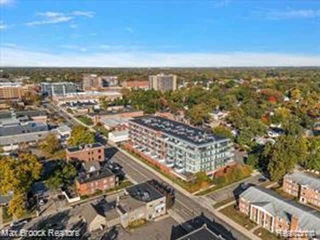 101 Curry Avenue 518, Royal Oak, MI 48067
