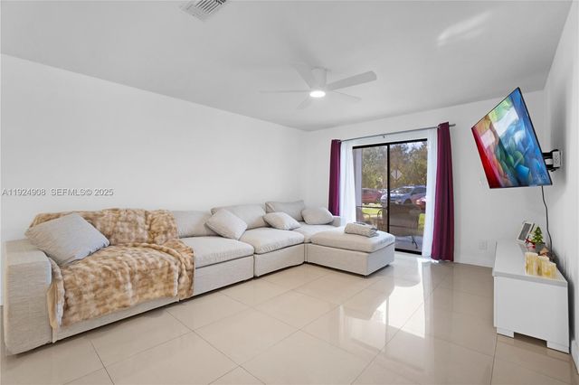 11211 W Atlantic Blvd 106, Coral Springs, FL 33071