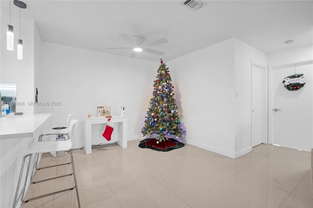 11211 W Atlantic Blvd 106, Coral Springs, FL 33071