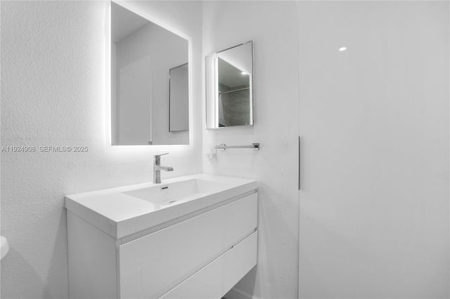 11211 W Atlantic Blvd 106, Coral Springs, FL 33071