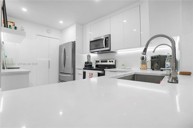 11211 W Atlantic Blvd 106, Coral Springs, FL 33071