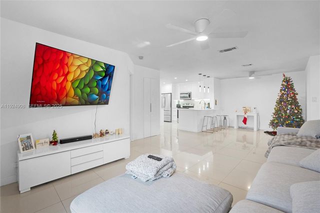 11211 W Atlantic Blvd 106, Coral Springs, FL 33071