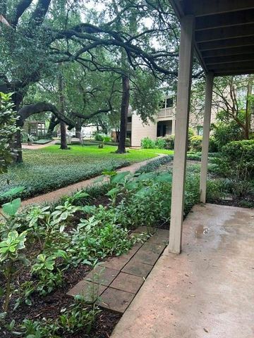 2100 Tanglewilde Street 565, Houston, TX 77063